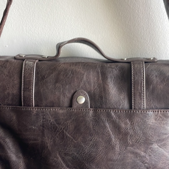 Brown Vegan Leather Crossbody Bag - Picture 4 of 9
